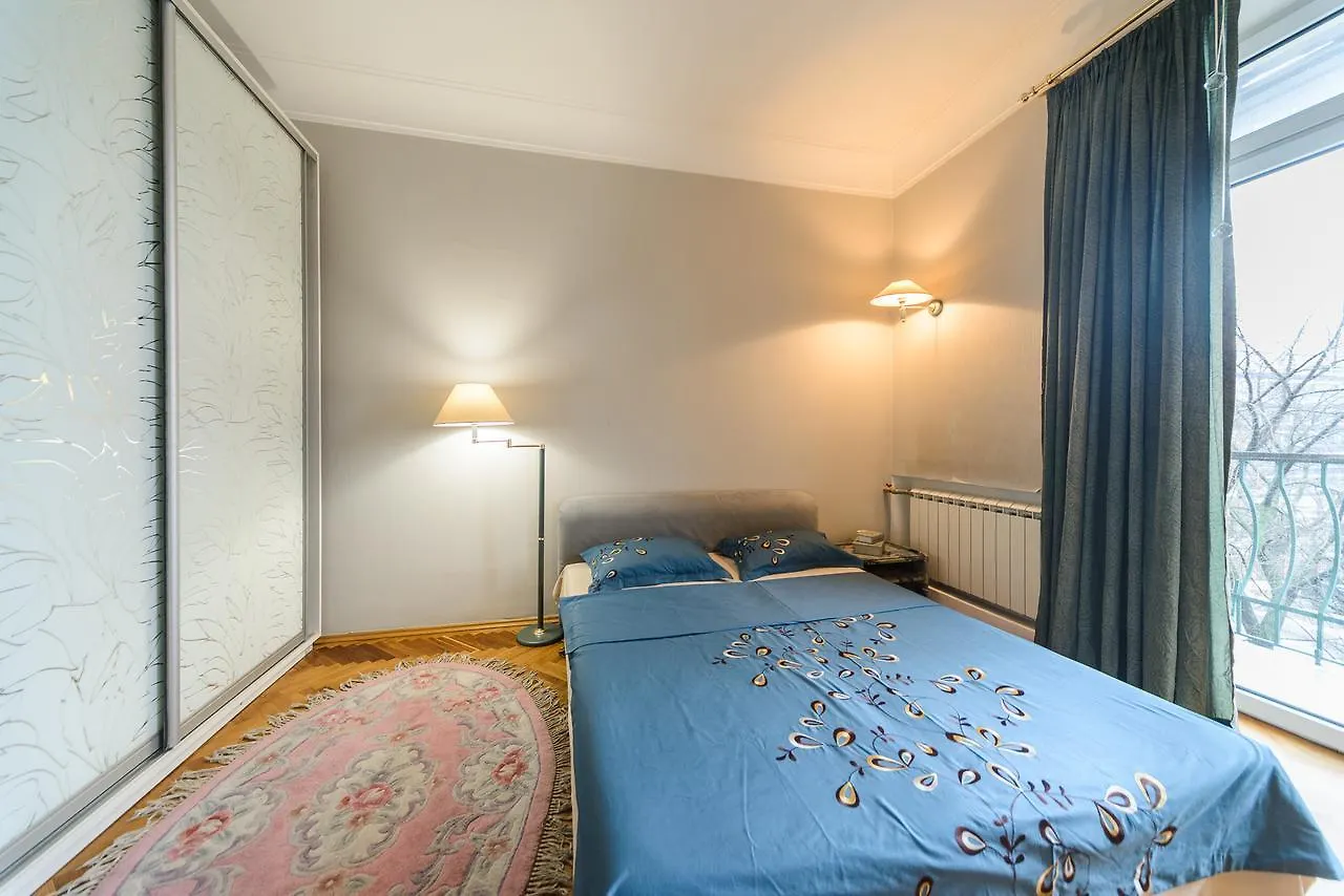 Apartment Near Olympic Stadium Kyiv