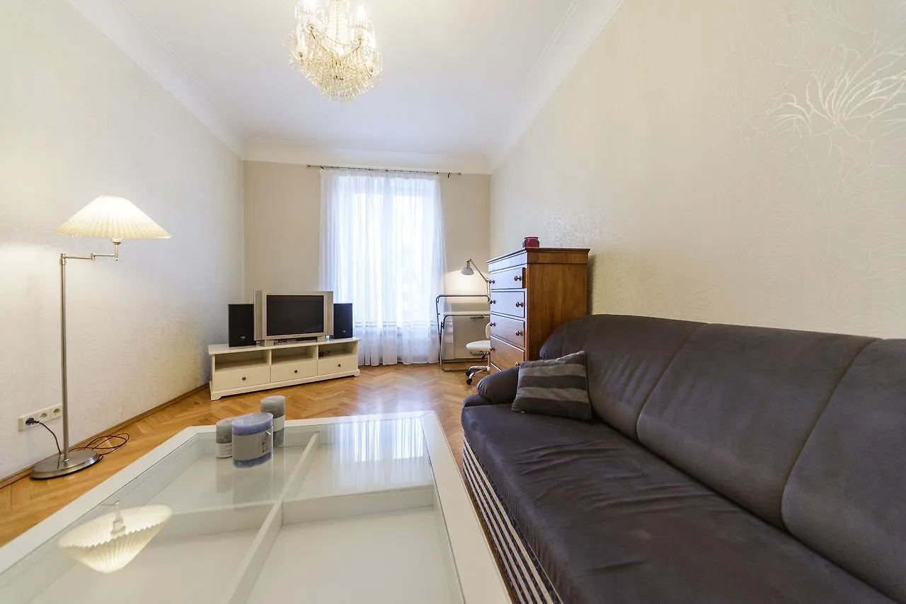 Apartment Near Olympic Stadium Kyiv