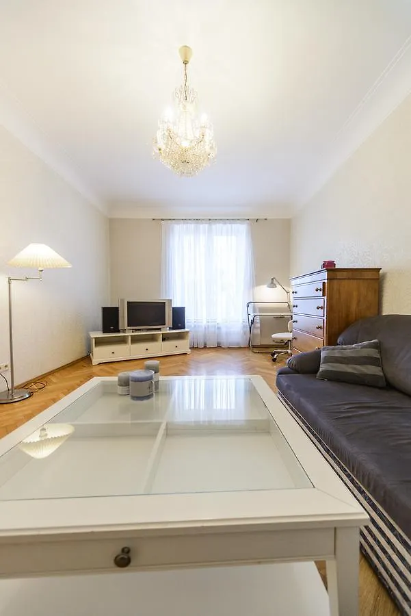 Apartment Near Olympic Stadium Kyiv